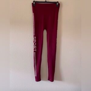 Stylish Burgundy Leggings with Side Stripe